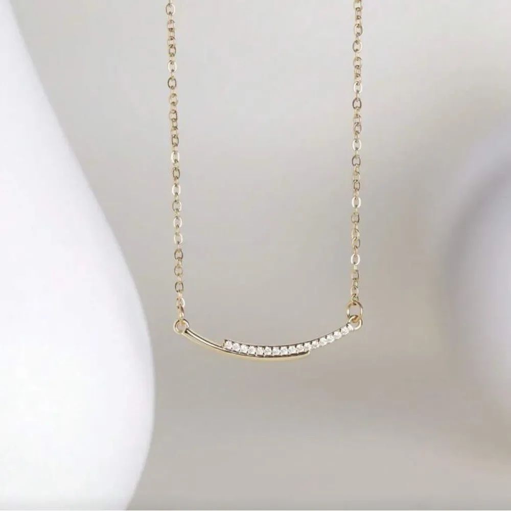 Chic Gold-Tone Necklace